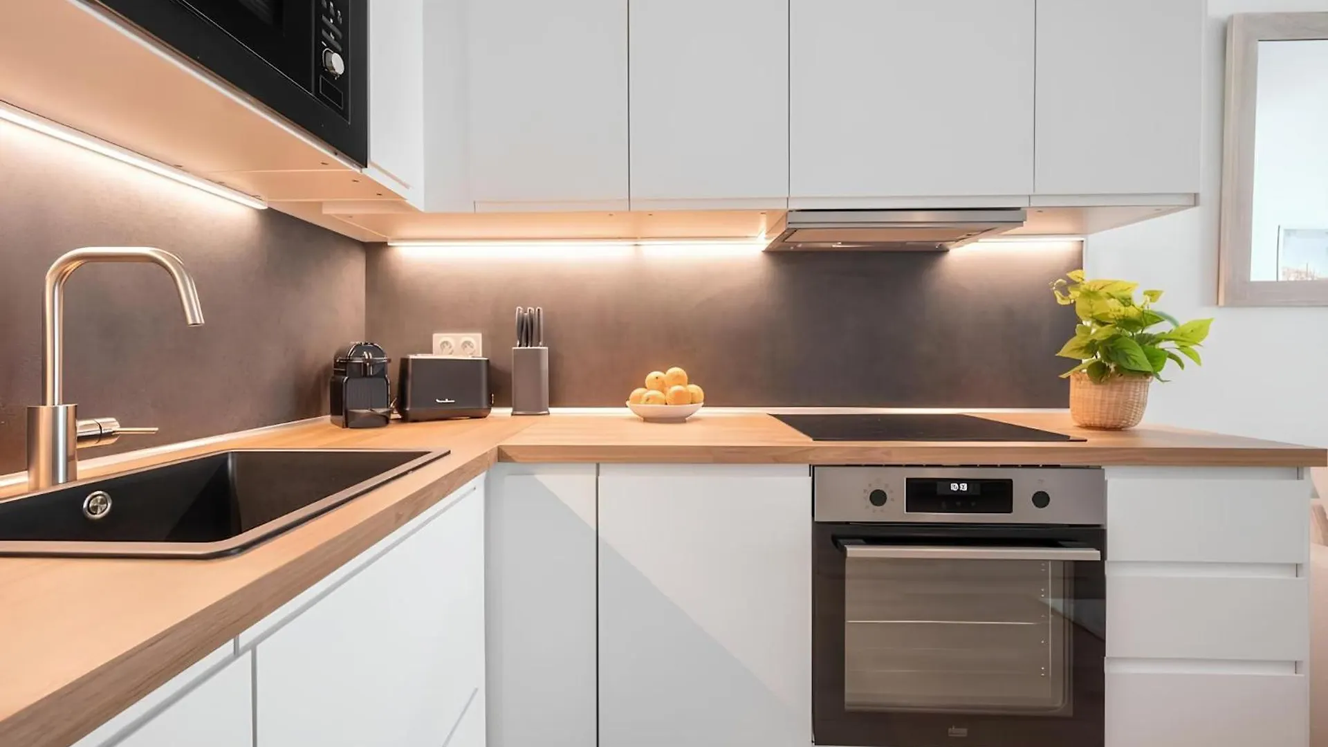 Cozy Appartement Plein Centre, Proche Gare/Plage Menton 0*,  France